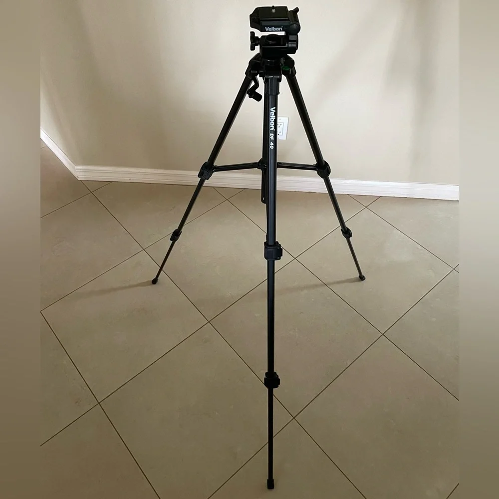 Velbon DF-40 Camera Tripod
